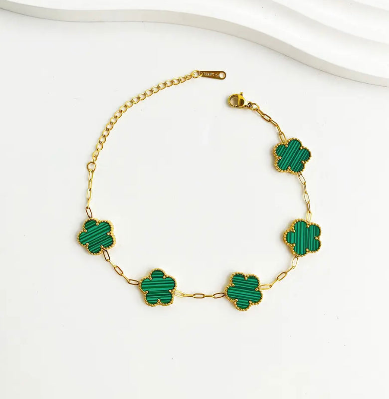 STAINLESS STEEL SHELL PENDANT BRACELET  