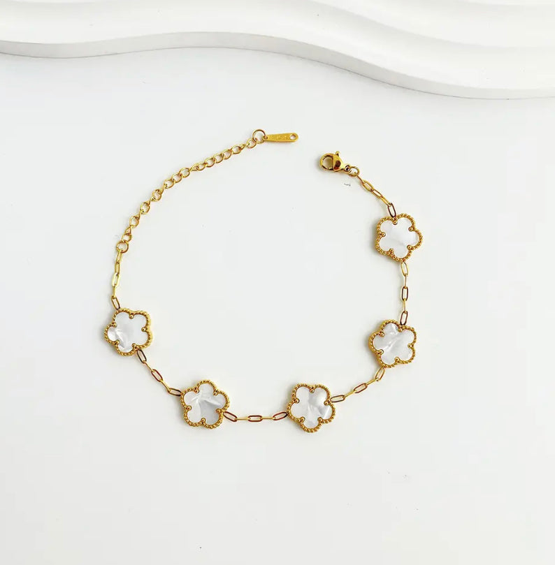 STAINLESS STEEL SHELL PENDANT BRACELET  