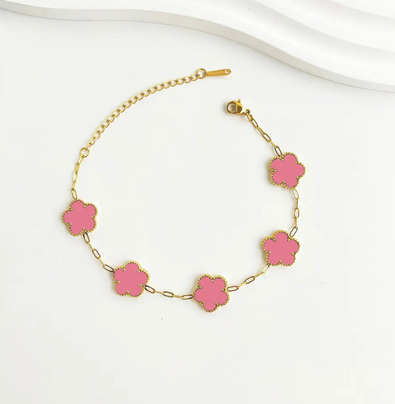 STAINLESS STEEL SHELL PENDANT BRACELET  